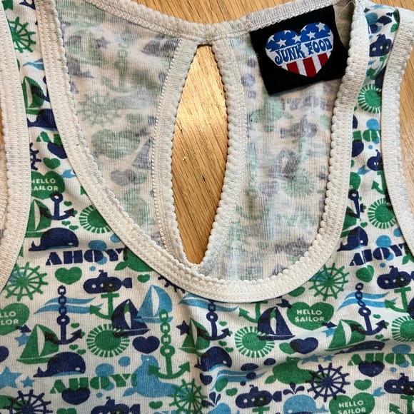 Junkfood Vintage Early 2000โs tank top Size Small ๐๐โจ - Picture 4 of 14